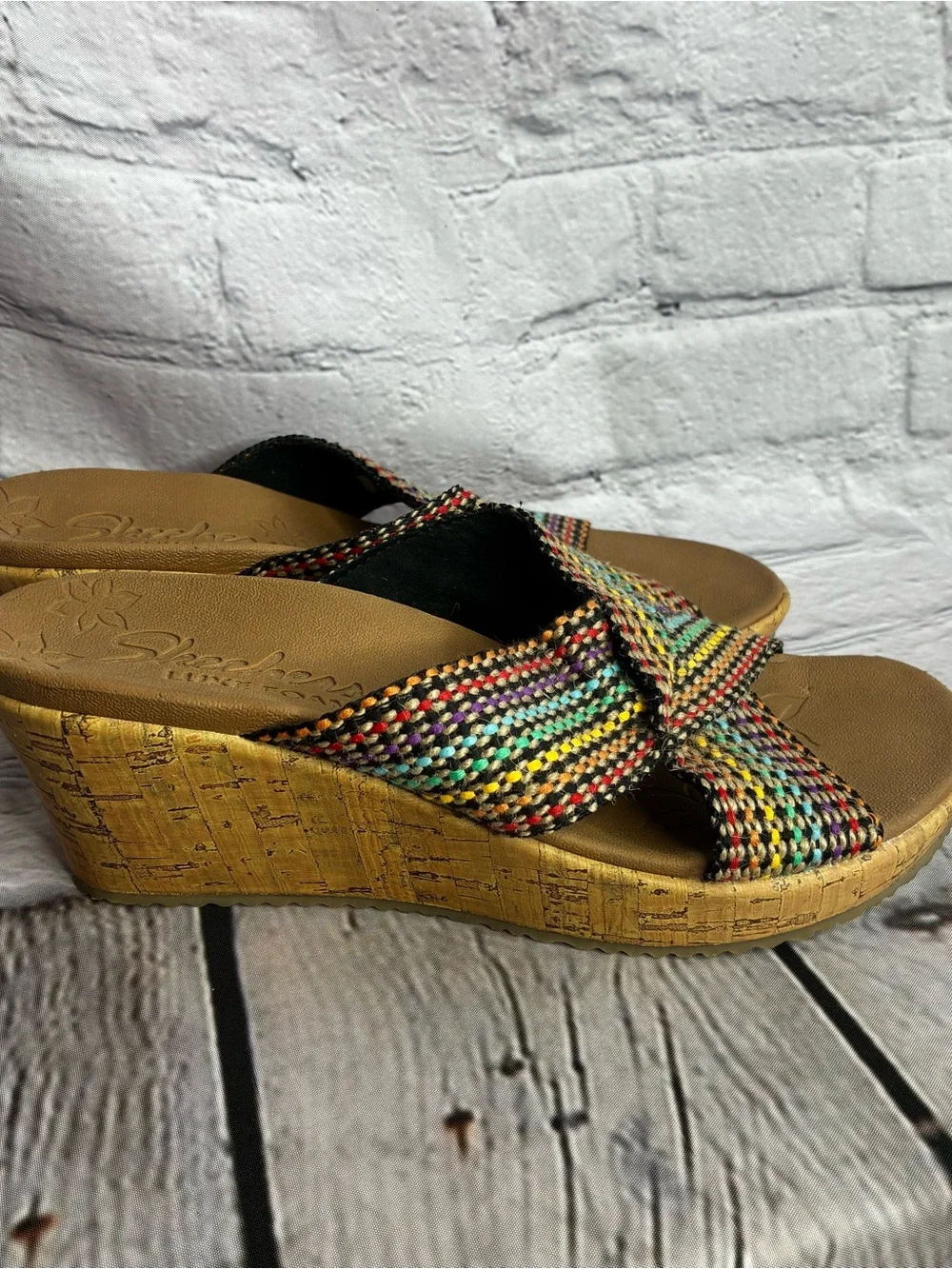 Skechers Beverlee Thick Rainbow Strappy Wedge Sandals Womens Sz 7 Woven Cork EUC
